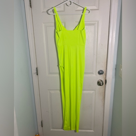 Neon Green Maxi With High Slit - Picture 4 of 5